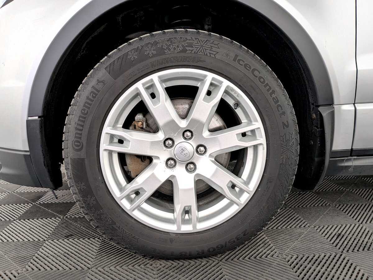 Б/У Лэнд Ровер Рэнж Ровер Эвок 2017 года. Фото: #17