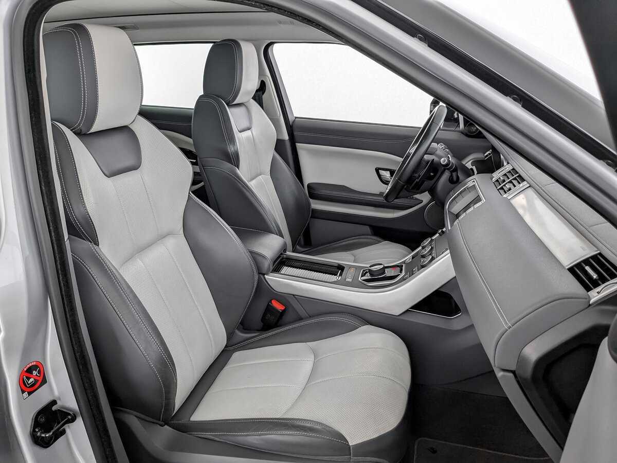 Б/У Лэнд Ровер Рэнж Ровер Эвок 2017 года. Фото: #23