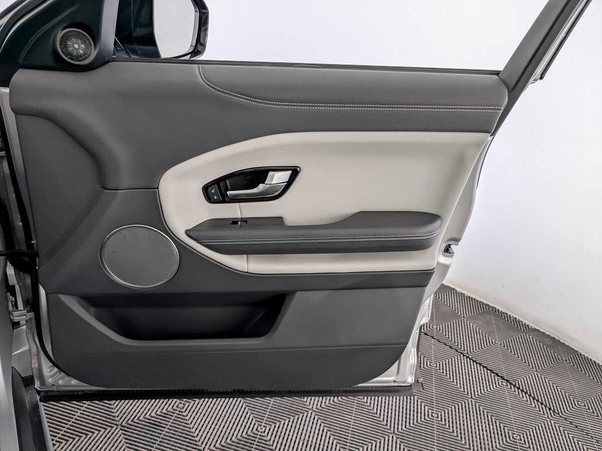 Б/У Лэнд Ровер Рэнж Ровер Эвок 2017 года. Фото: #24