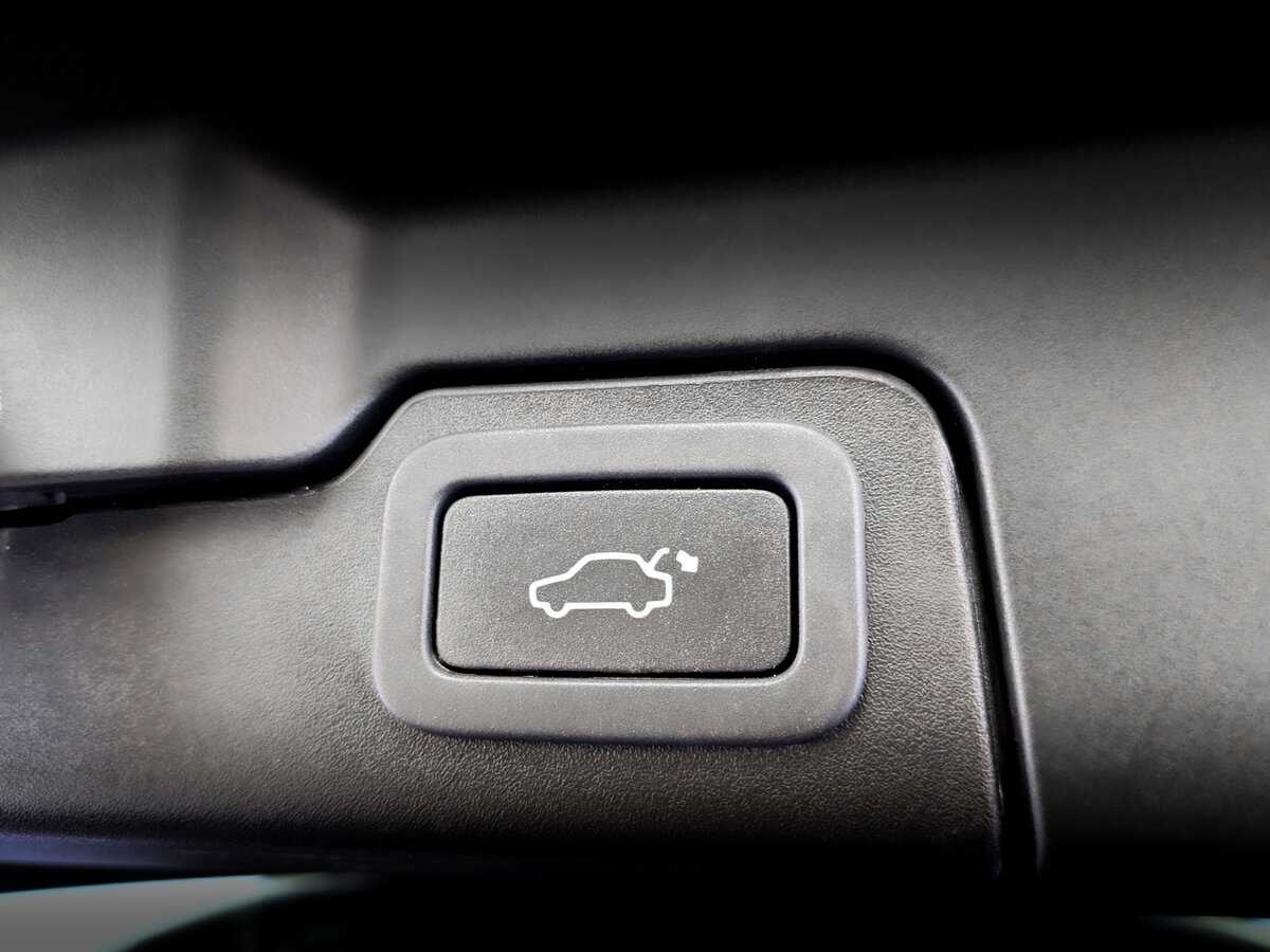 Б/У Лэнд Ровер Рэнж Ровер Эвок 2017 года. Фото: #25