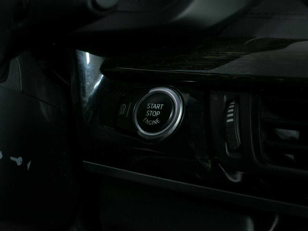 Б/У БМВ Икс6 2018 года. Фото: #15