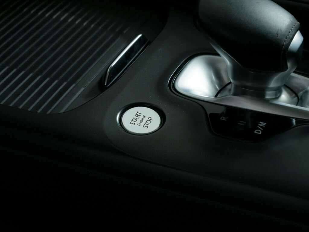 Б/У Инфинити К-Икс50 2018 года. Фото: #13