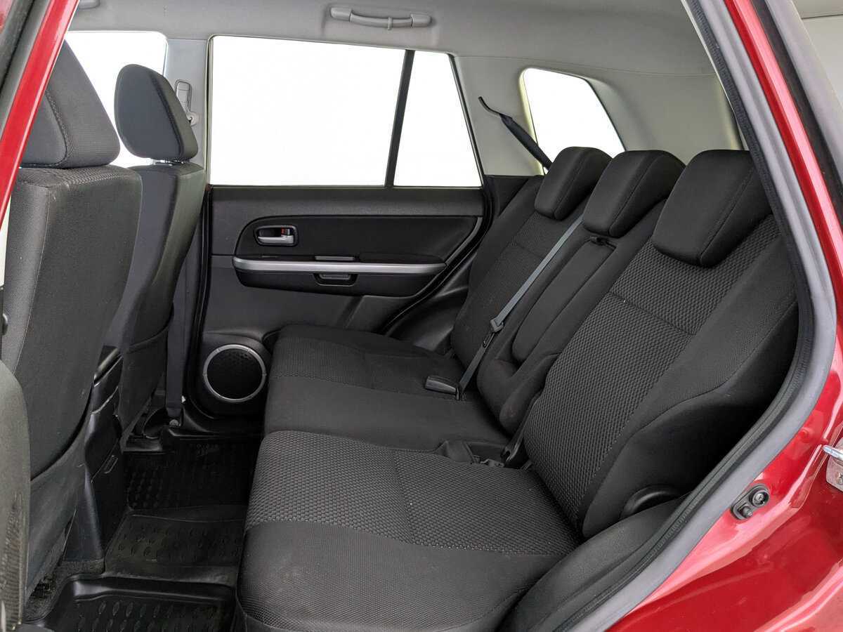 Б/У Сузуки Гранд Витара 2010 года. Фото: #11