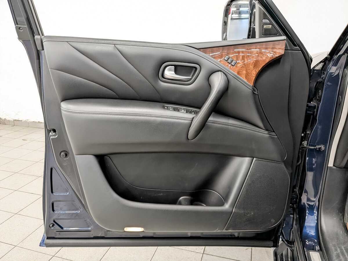 Б/У Инфинити К-Икс80 2017 года. Фото: #17