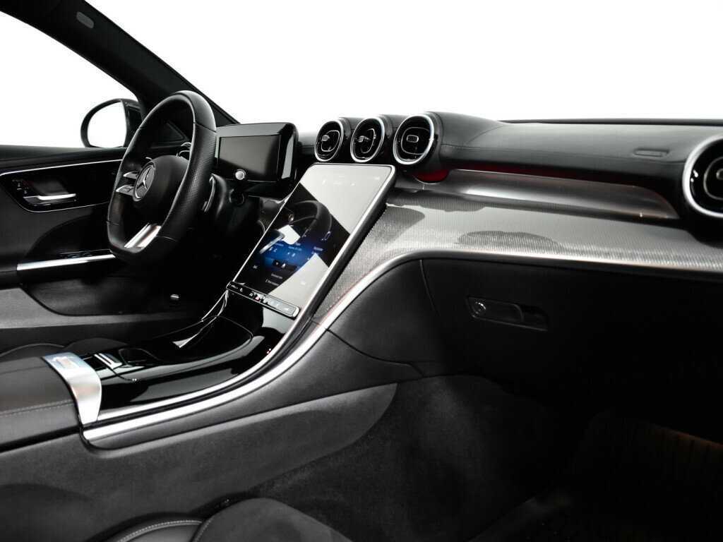 Б/У Мерседес-Бенц Ц-Класс 2021 года. Фото: #8