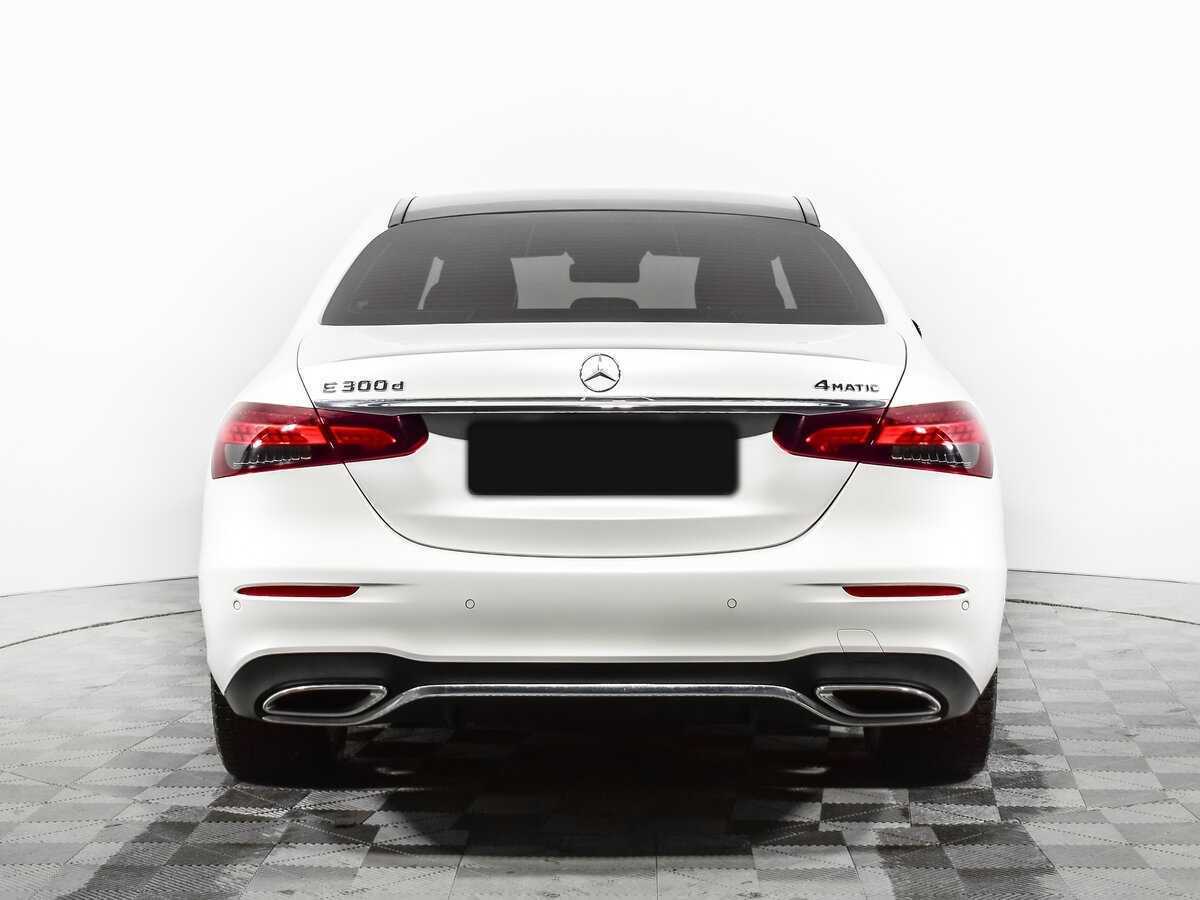 Б/У Мерседес-Бенц Е-Класс 2021 года. Фото: #5