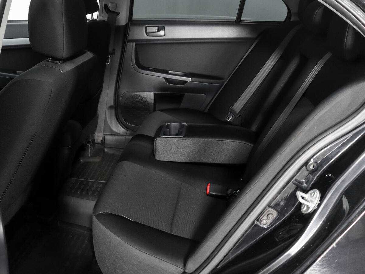 Б/У Митсубиши Лансер 2010 года. Фото: #9