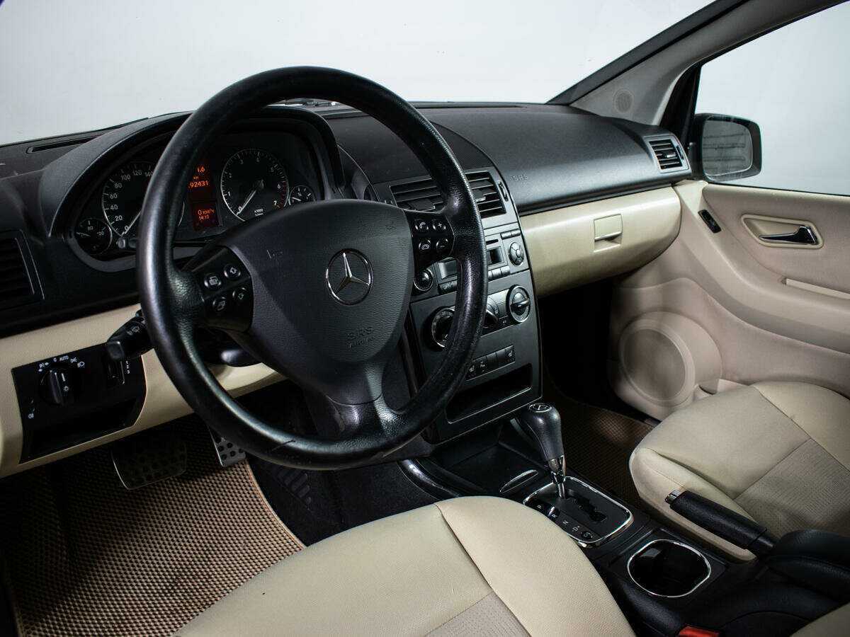 Б/У Мерседес-Бенц А-Класс 2009 года. Фото: #10