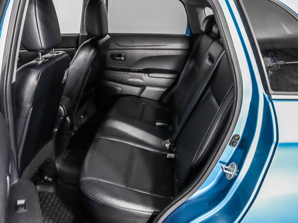 Б/У Митсубиши АС-Икс 2010 года. Фото: #10