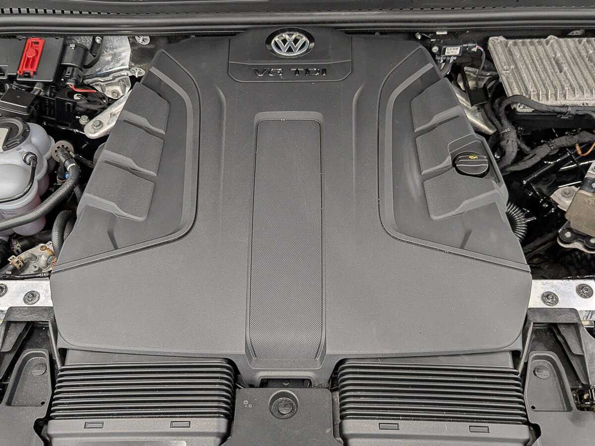 Б/У Фольксваген Туарег 2020 года. Фото: #8