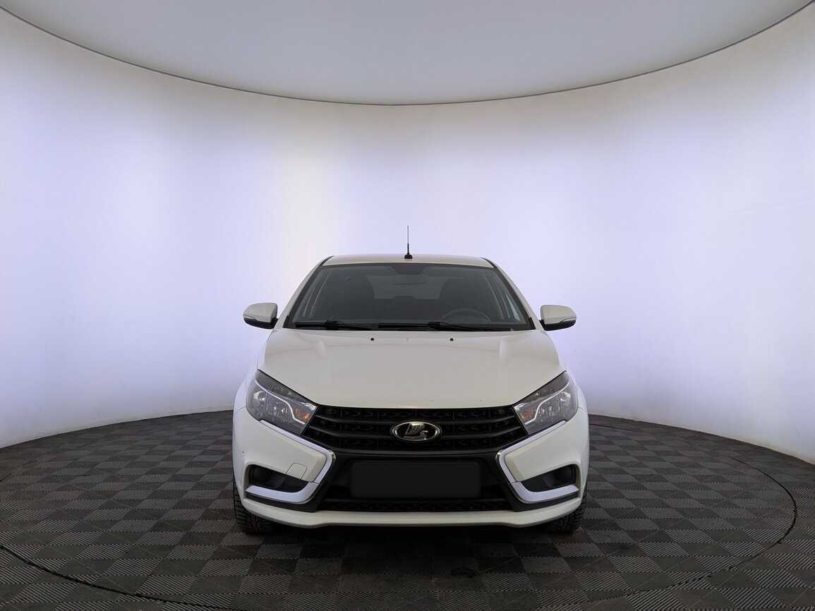 Б/У Лада (ВАЗ) Веста 2016 года. Фото: #1