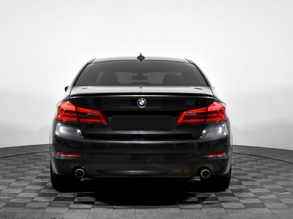 Б/У БМВ 5 серии 2018 года. Фото: #4