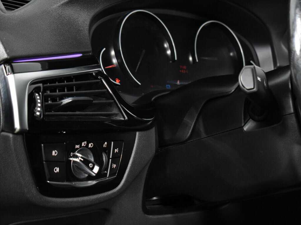 Б/У БМВ 5 серии 2018 года. Фото: #9