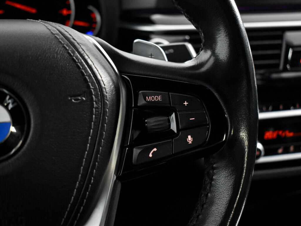 Б/У БМВ 5 серии 2018 года. Фото: #21