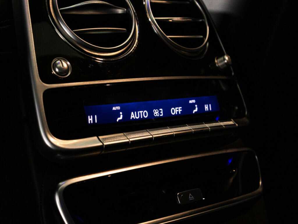 Б/У Мерседес-Бенц С-Класс 2016 года. Фото: #22