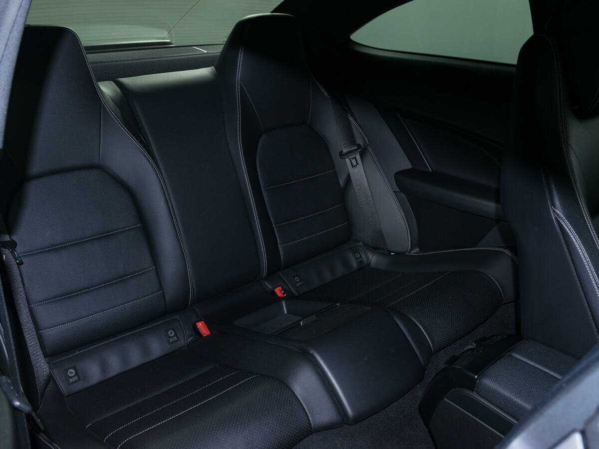 Б/У Мерседес-Бенц Ц-Класс 2014 года. Фото: #10