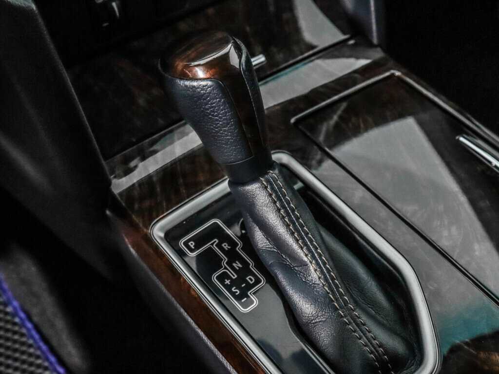 Б/У Тойота Камри 2016 года. Фото: #10