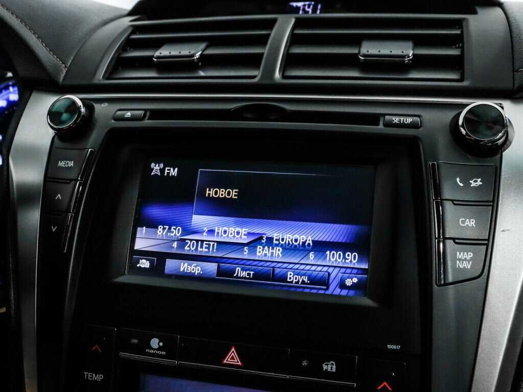 Б/У Тойота Камри 2016 года. Фото: #14