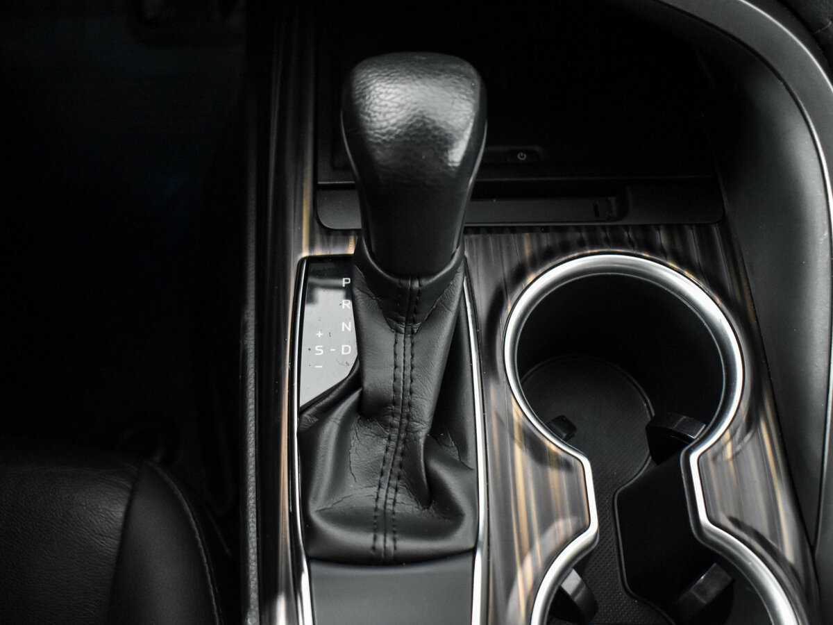 Б/У Тойота Камри 2020 года. Фото: #6