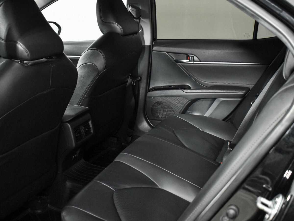 Б/У Тойота Камри 2020 года. Фото: #10