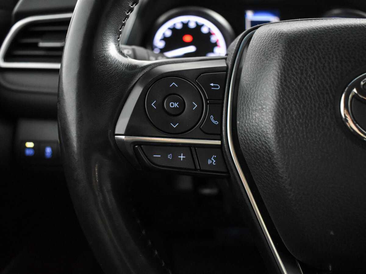 Б/У Тойота Камри 2020 года. Фото: #15