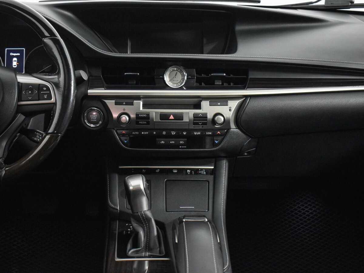 Б/У Лексус ЕС 2015 года. Фото: #13