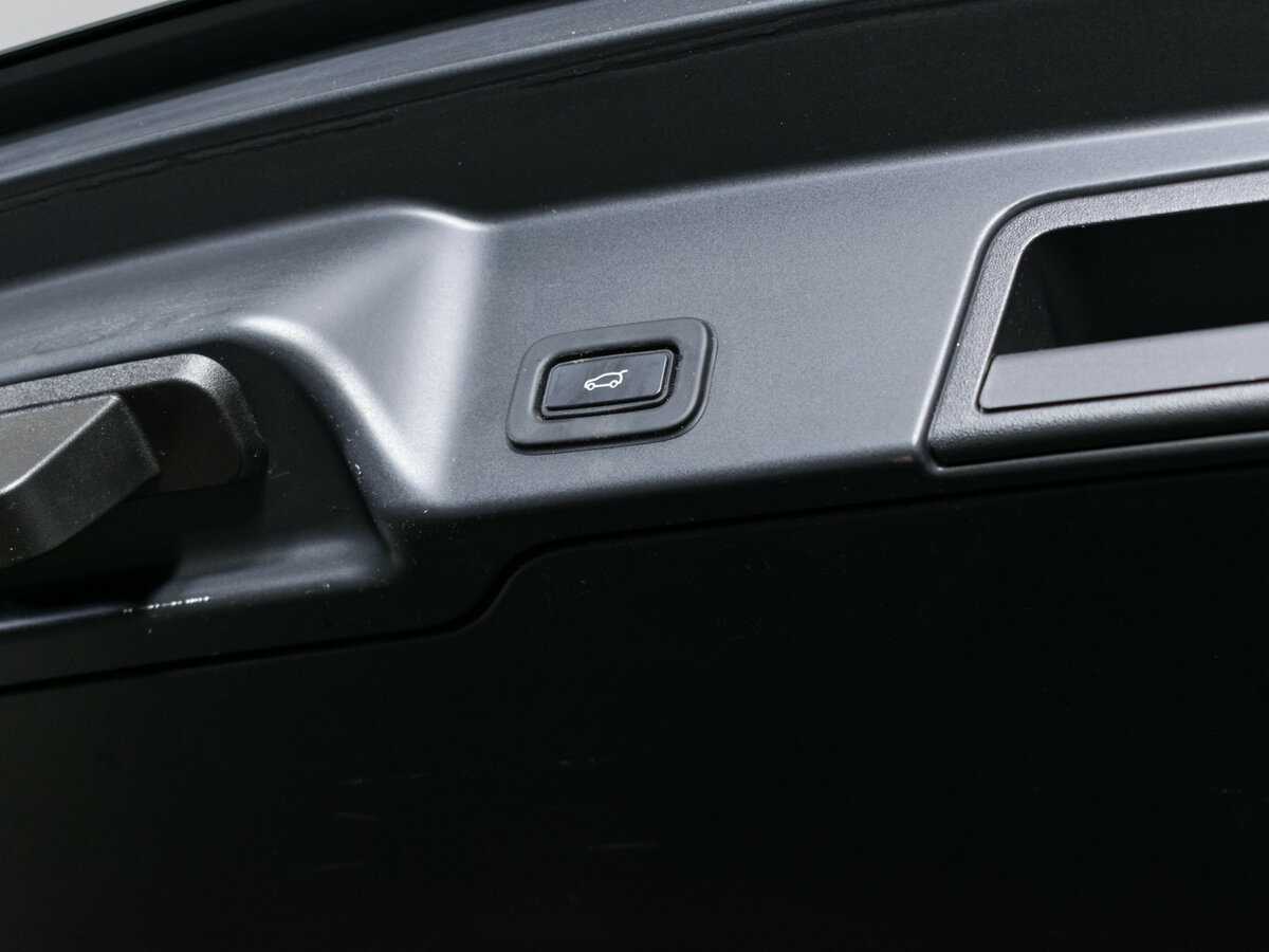 Б/У Лэнд Ровер Рэнж Ровер Эвок 2020 года. Фото: #7