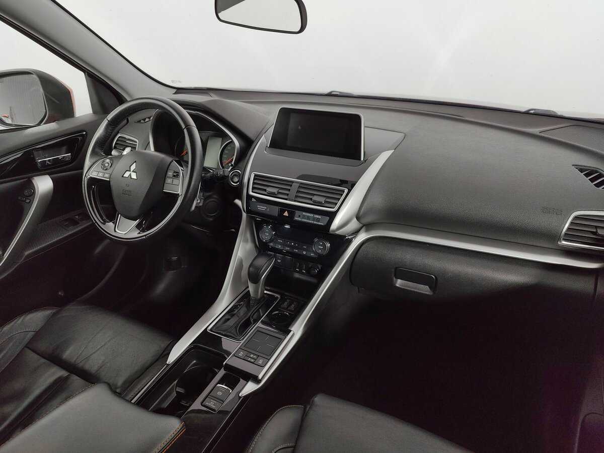 Б/У Митсубиши Еклипс Кросс 2018 года. Фото: #8