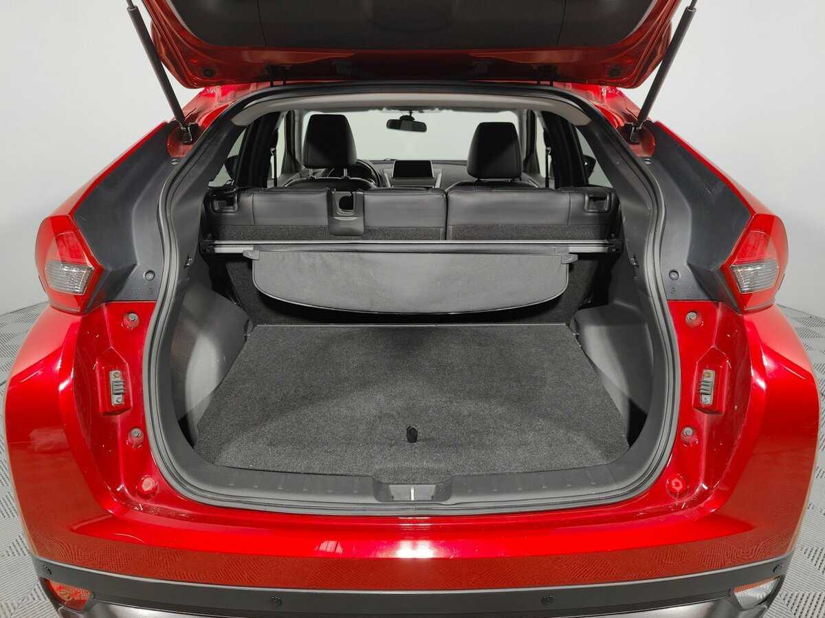 Б/У Митсубиши Еклипс Кросс 2018 года. Фото: #15