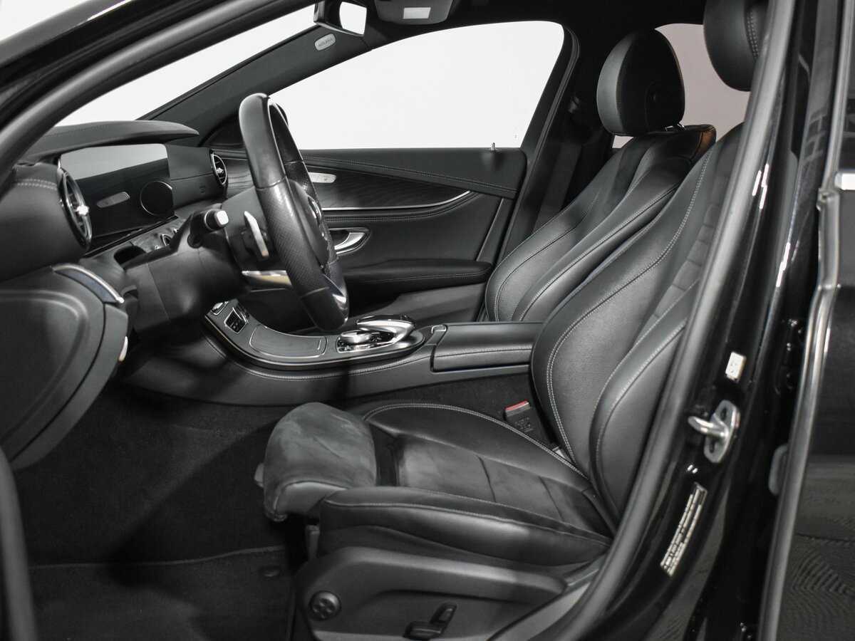 Б/У Мерседес-Бенц Е-Класс 2018 года. Фото: #8