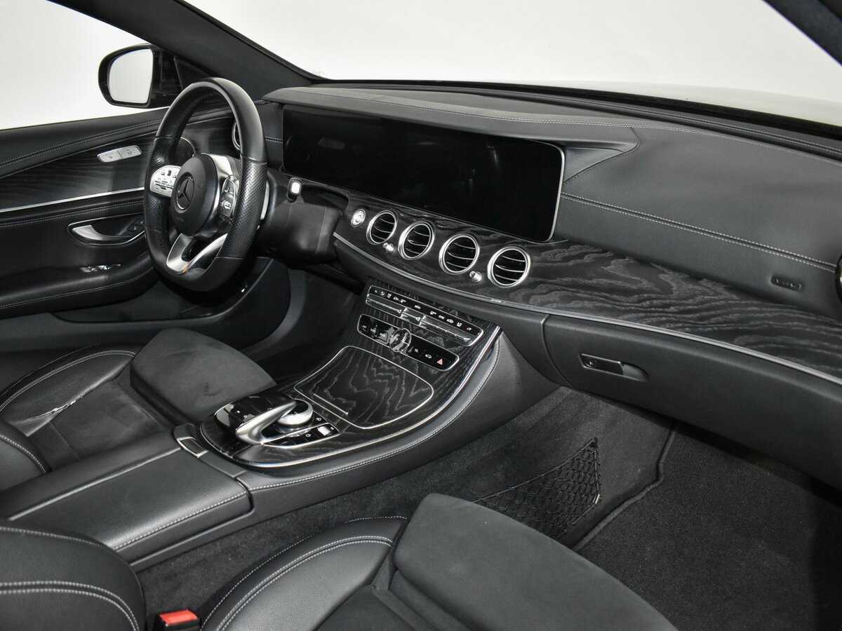 Б/У Мерседес-Бенц Е-Класс 2018 года. Фото: #15