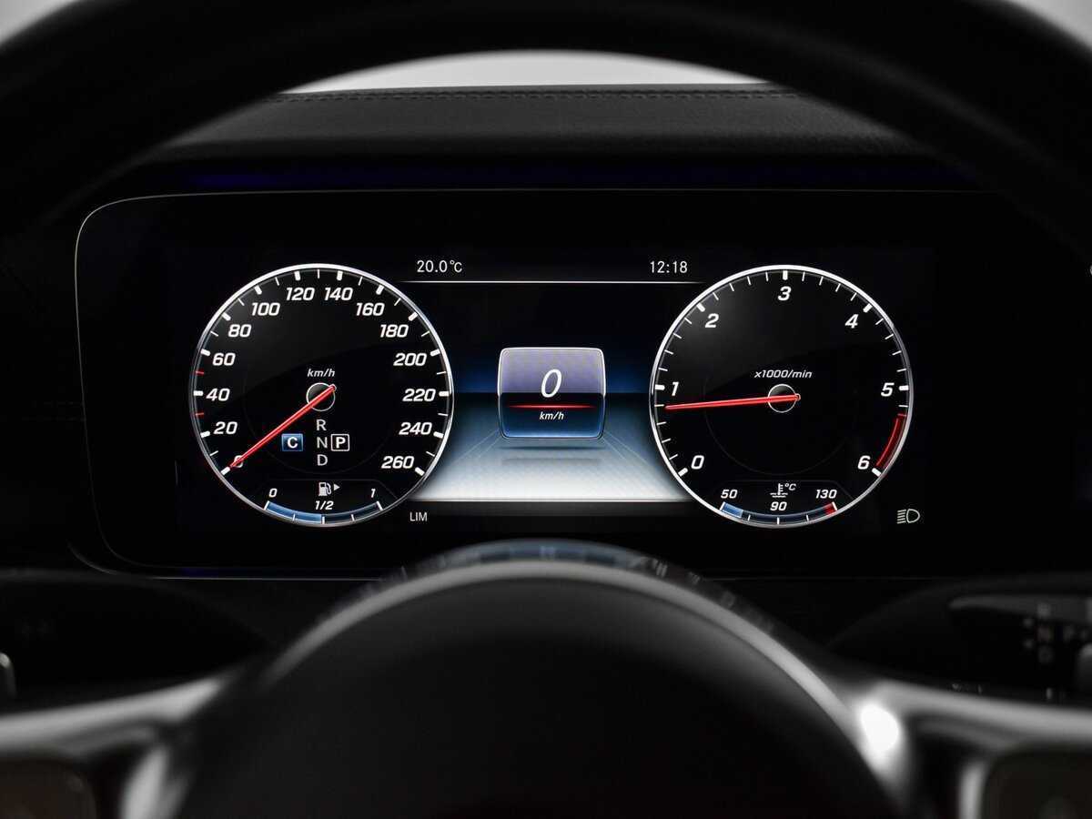 Б/У Мерседес-Бенц Е-Класс 2018 года. Фото: #19