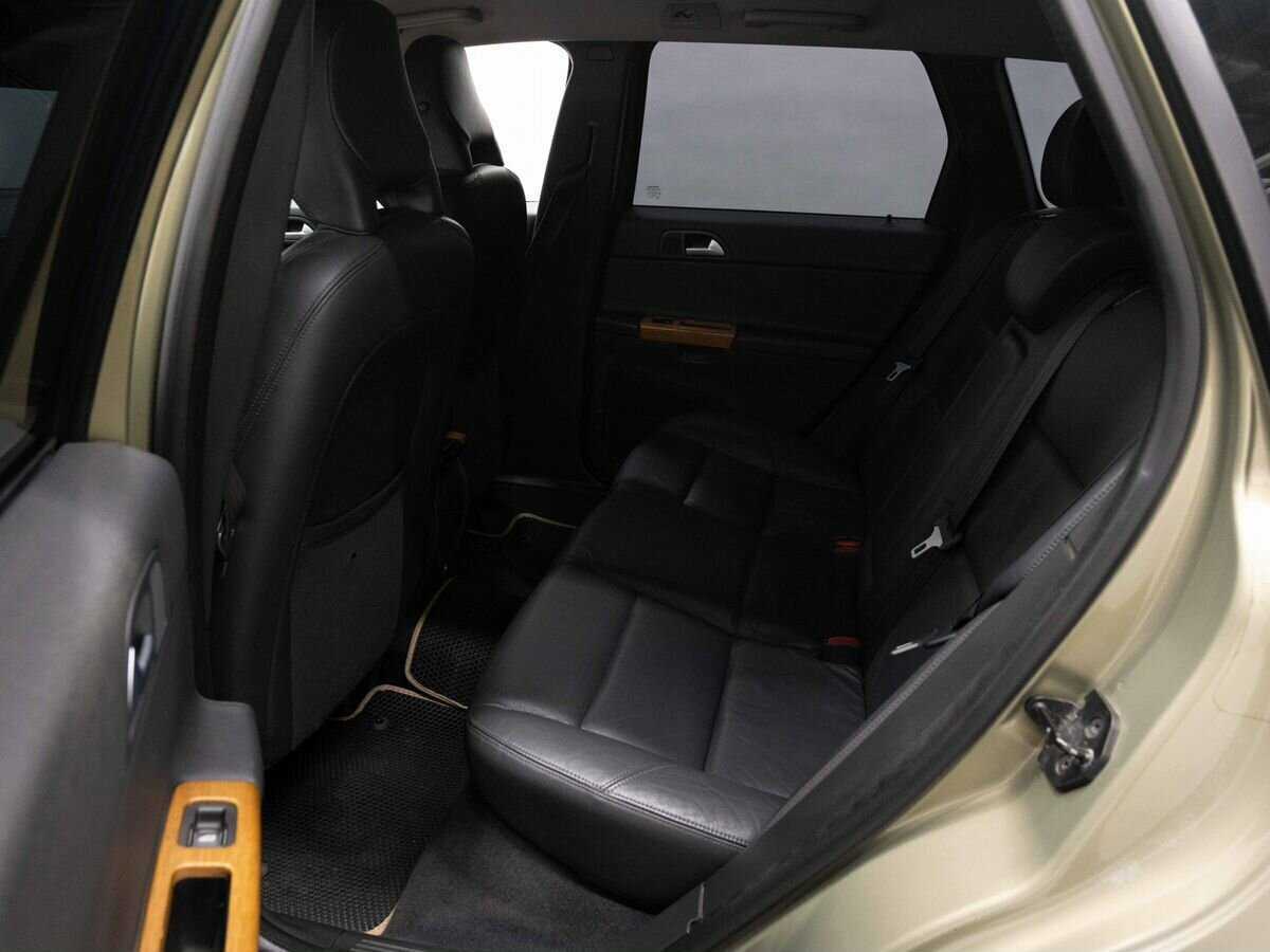 Б/У Вольво V50 2009 года. Фото: #6