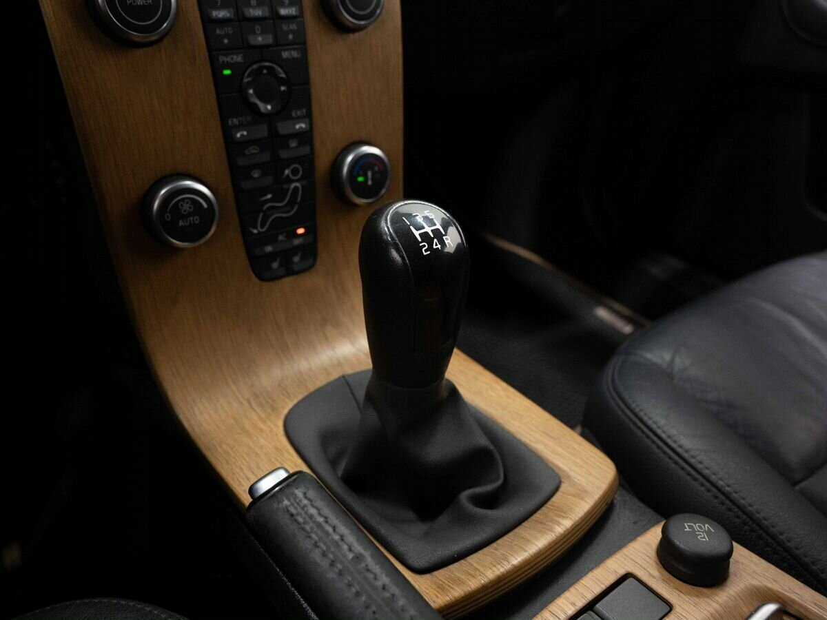 Б/У Вольво V50 2009 года. Фото: #18