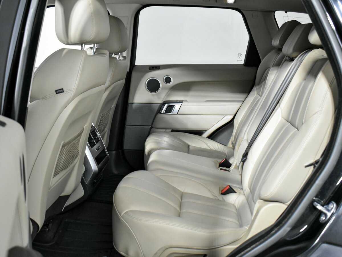 Б/У Лэнд Ровер Рэнж Ровер Спорт 2015 года. Фото: #16