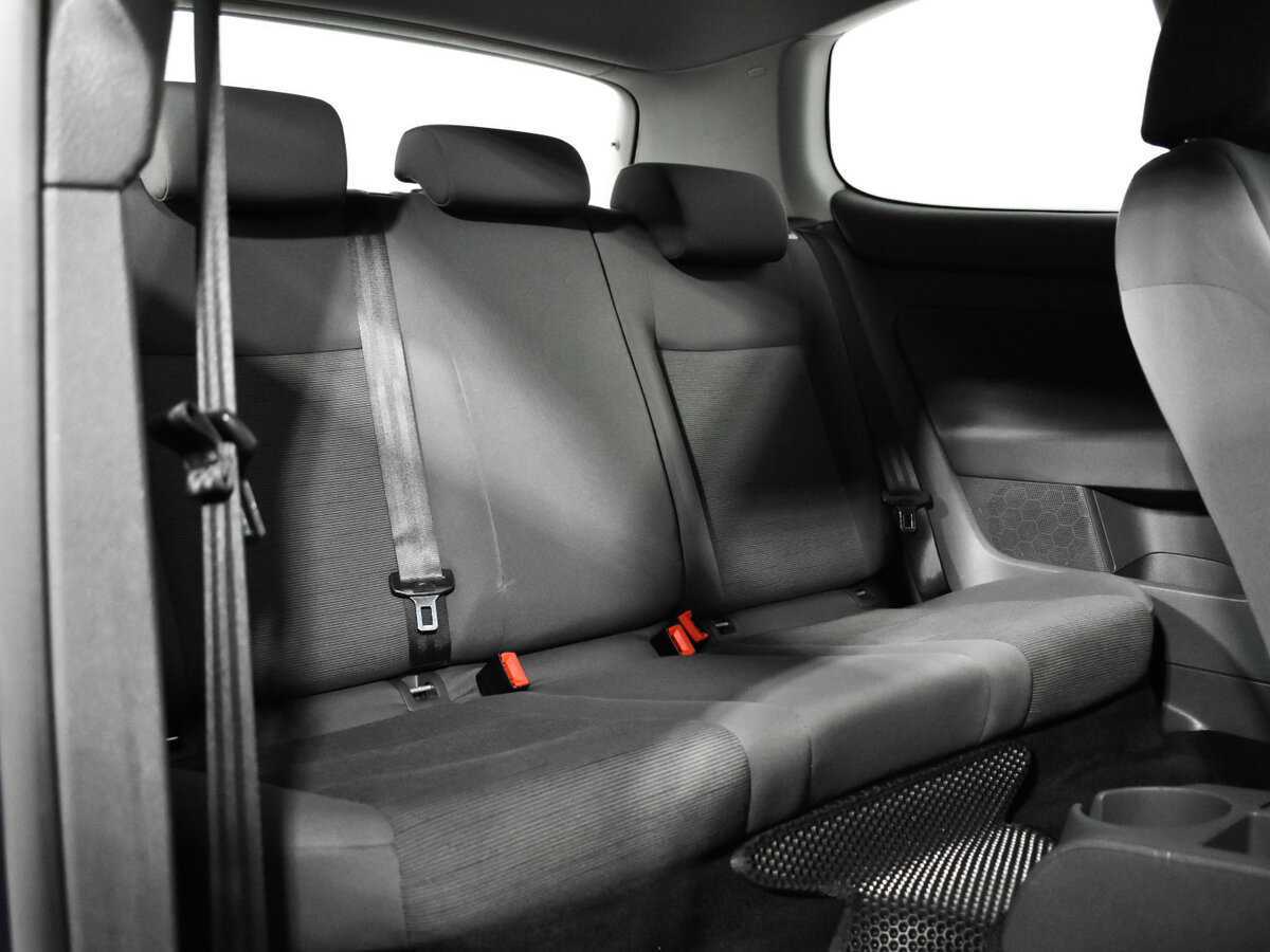 Б/У Фольксваген Гольф 2008 года. Фото: #9