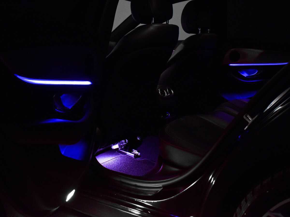 Б/У Мерседес-Бенц Е-Класс 2016 года. Фото: #21