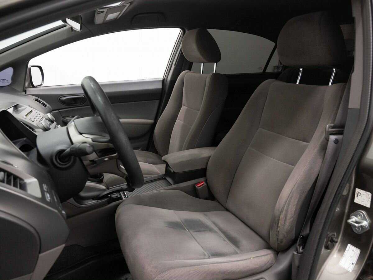 Б/У Хонда Цивик 2008 года. Фото: #7