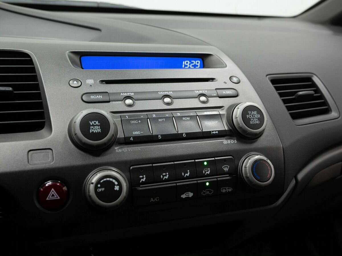 Б/У Хонда Цивик 2008 года. Фото: #17