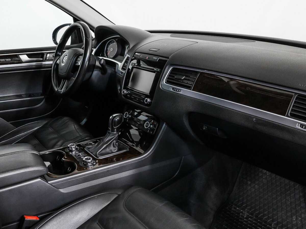 Б/У Фольксваген Туарег 2012 года. Фото: #13