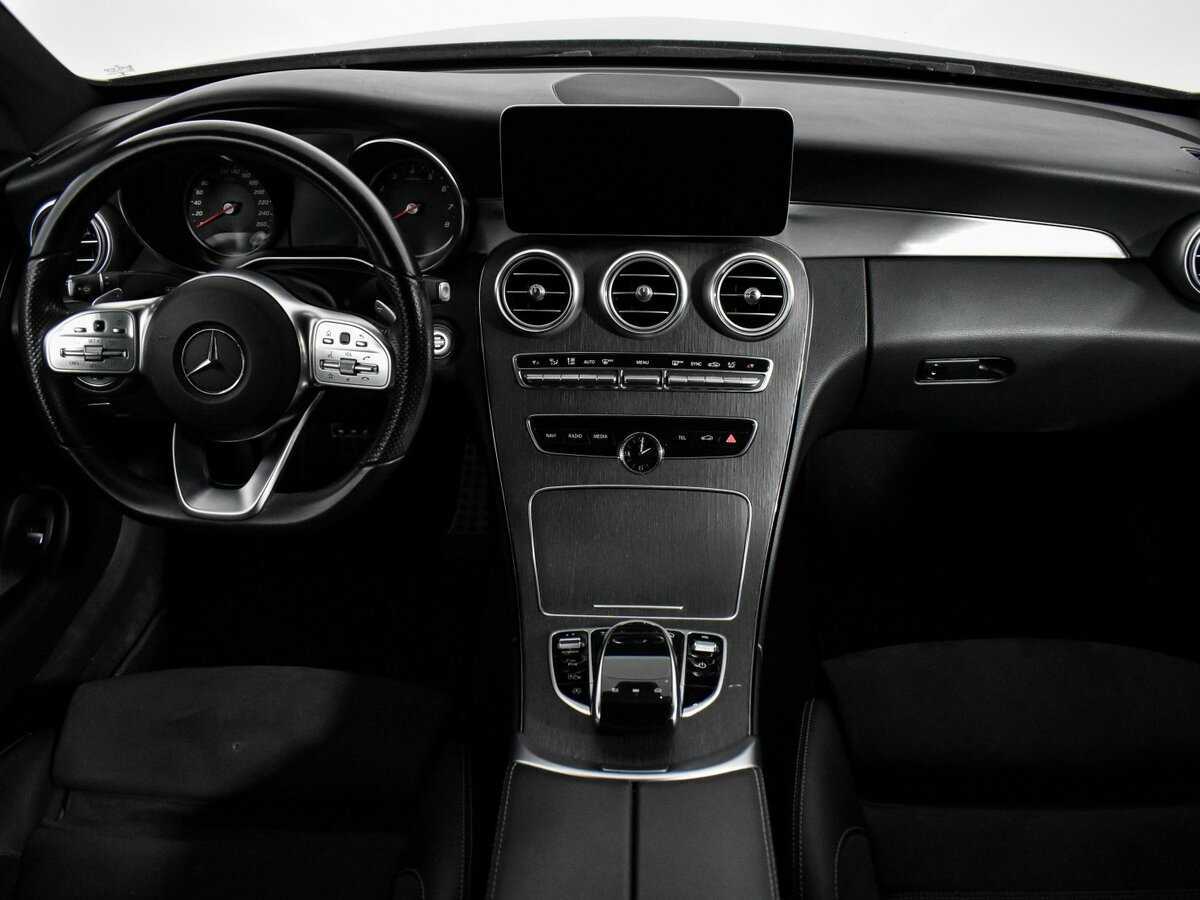 Б/У Мерседес-Бенц Ц-Класс 2018 года. Фото: #10