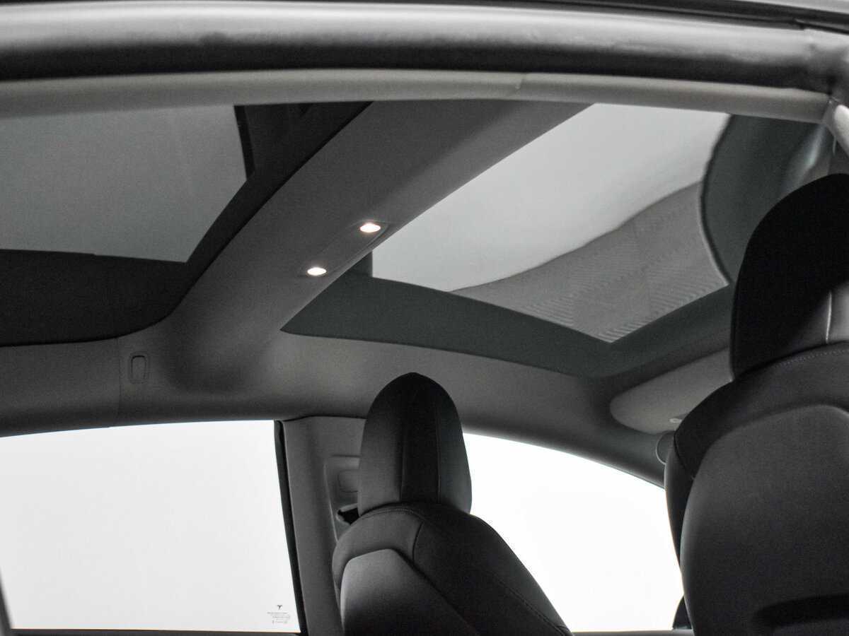 Б/У Тесла Модел 3 2023 года. Фото: #18