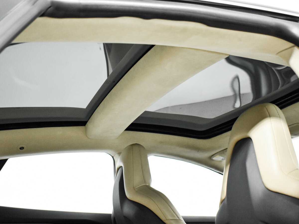 Б/У Тесла Модел С 2015 года. Фото: #13