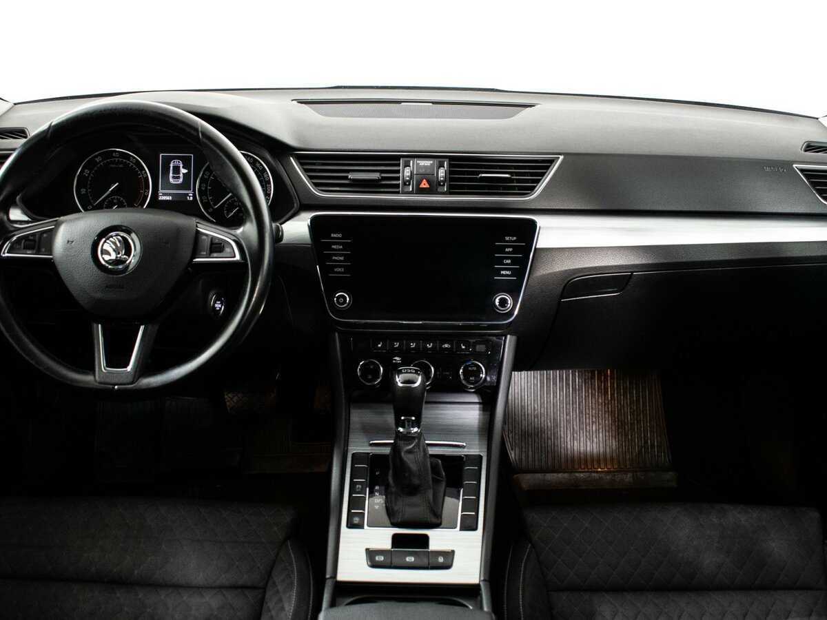 Б/У Шкода Суперб 2020 года. Фото: #10