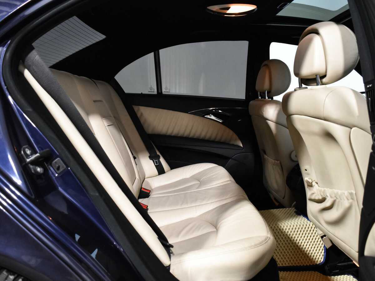 Б/У Мерседес-Бенц Е-Класс 2008 года. Фото: #9