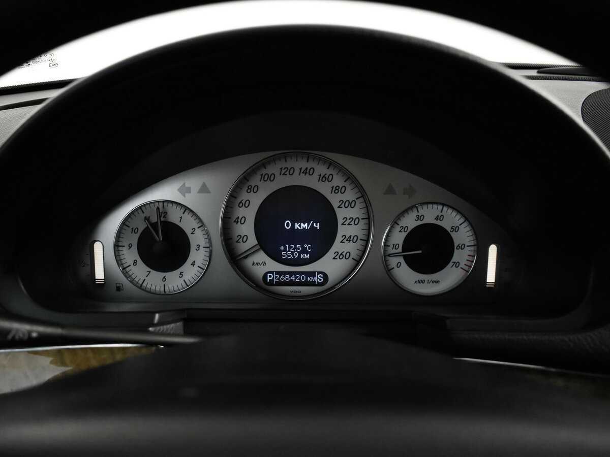 Б/У Мерседес-Бенц Е-Класс 2008 года. Фото: #10