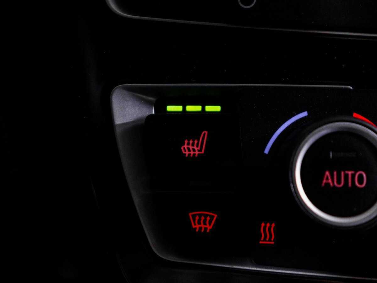 Б/У БМВ 3 серии 2015 года. Фото: #17