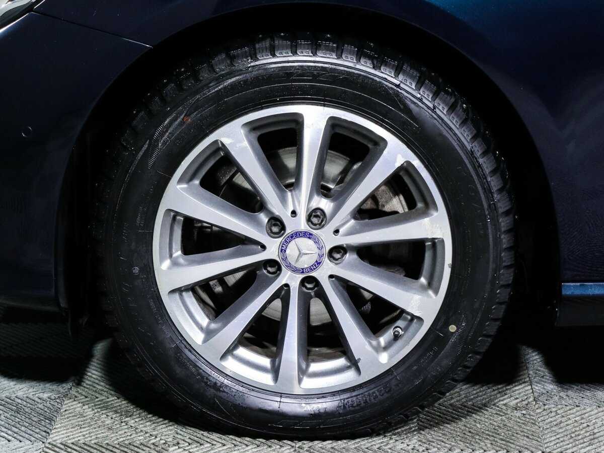 Б/У Мерседес-Бенц Е-Класс 2016 года. Фото: #11