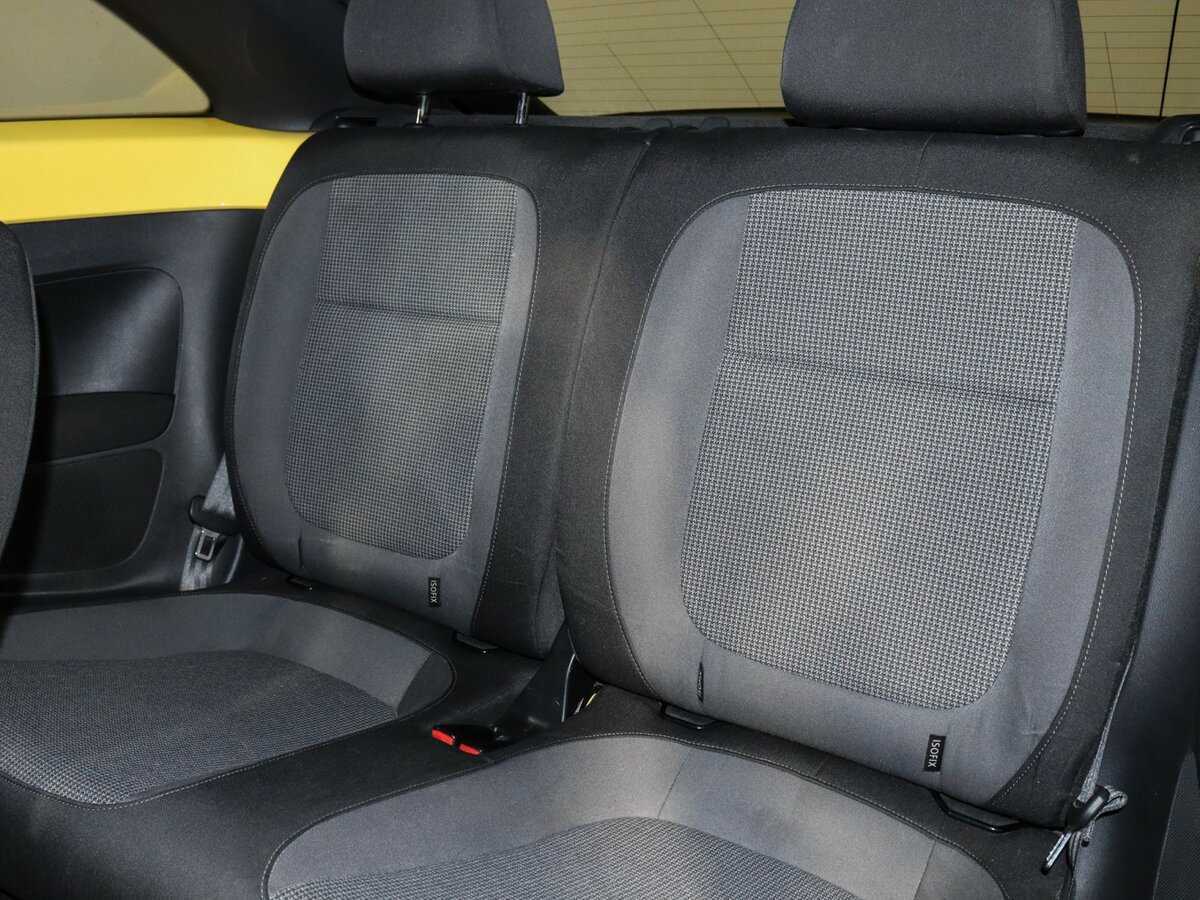 Б/У Фольксваген Битл 2014 года. Фото: #9