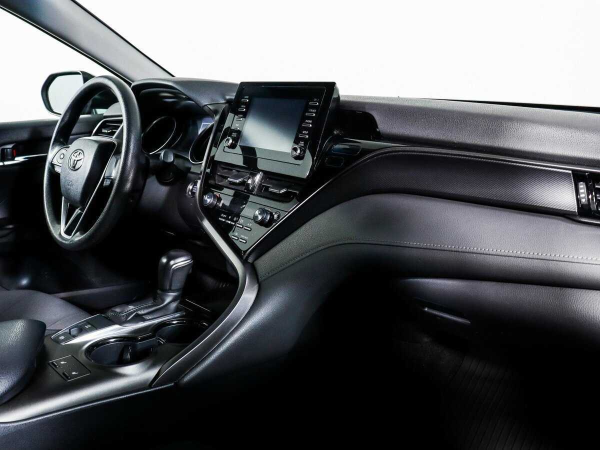 Б/У Тойота Камри 2021 года. Фото: #5